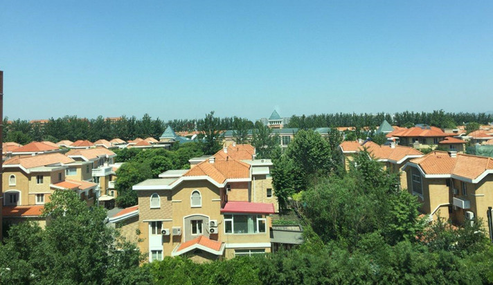名都园联排别墅特价房